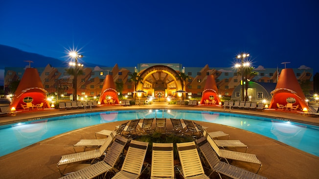 Disney's Art of Animation Resort, Disney hotel pools, Cars themed pool